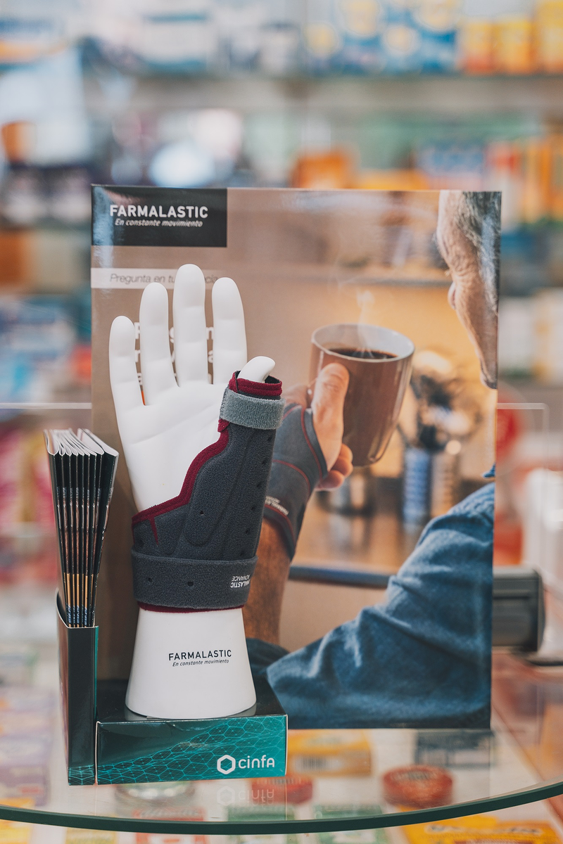 Farmacia Avenida A&ntilde;aza 14