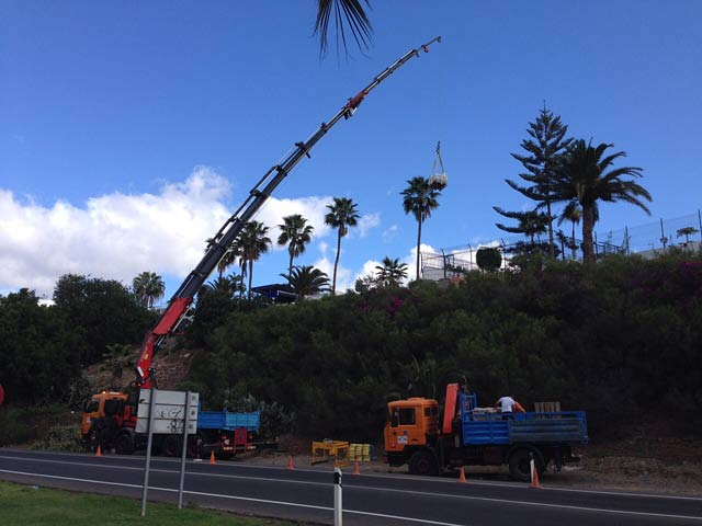Transportes y Gr&uacute;as S&aacute;nchez Canarias 2