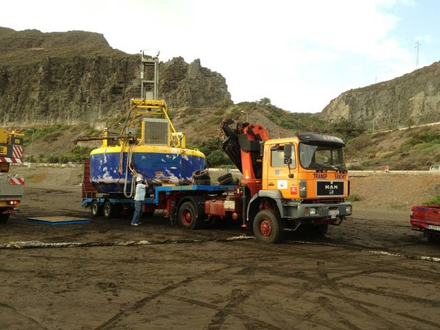 Transportes y Gr&uacute;as S&aacute;nchez Canarias TRANSPORTES DE MERCANCIAS