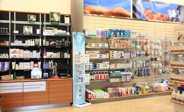 Farmacia Petra Riera 4