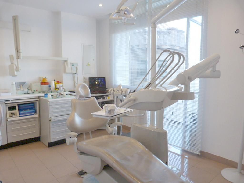Cl&iacute;nica Dental Jorge Llull M&aacute;s 7