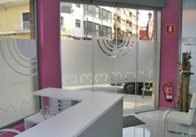 CLÍNICA DENTAL MONCADENT - DENTISTA EN MONCADA Moncada