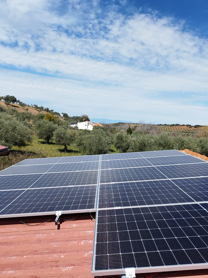 Colado Renovables Instalaci&oacute;n de Paneles Solares 4