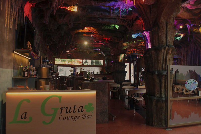 LA GRUTA LOUNGE BAR 2