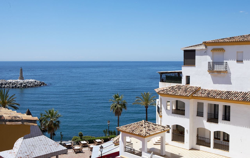 Hotel-Apartamentos Benabola 8