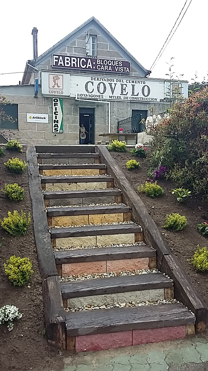 Derivados Del Cemento Covelo S.A. MATERIALES DE CONSTRUCCION: ALMACENES