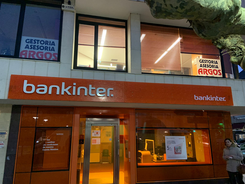 Rótulos Madrid Marcos - Fabricante de Rótulos y Vinilos -Rotulación de Fachadas 3