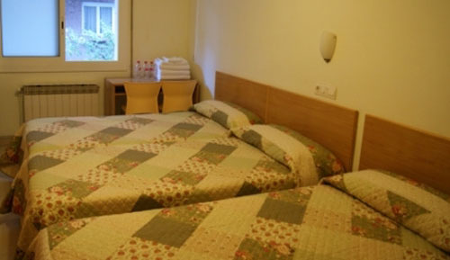 Hostal Conde G&uuml;ell 14