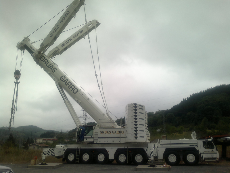 Gr&uacute;as Garro GRUAS CAMION Y MOVILES: SERVICIOS