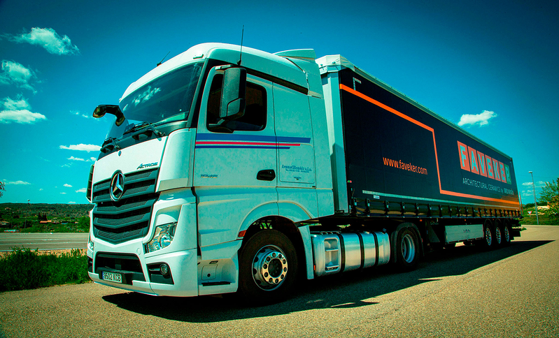 Transalca&ntilde;iz S.L.U. TRANSPORTES DE MERCANCIAS