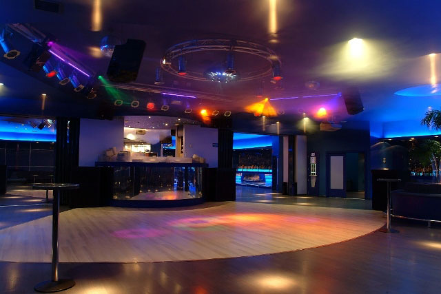 Complejo Par&iacute;s 6