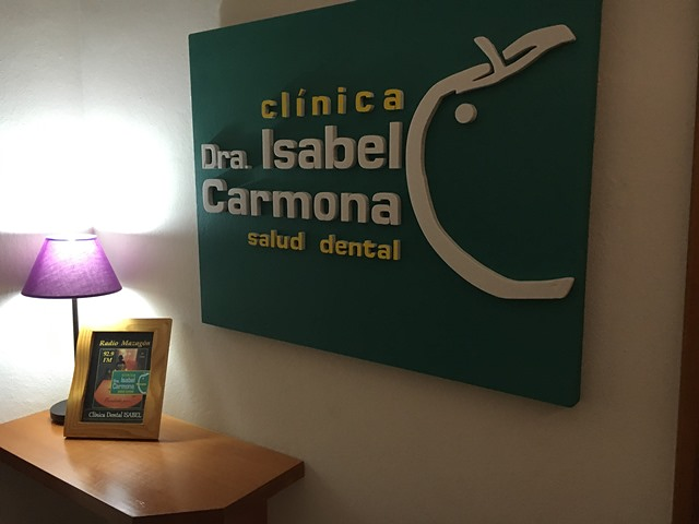 Cl&iacute;nica Dental Isabel Carmona 4