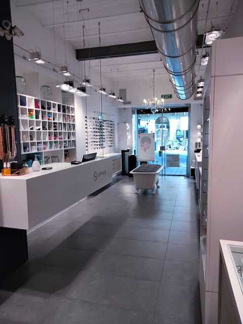 C4 &ograve;ptics OPTICAS