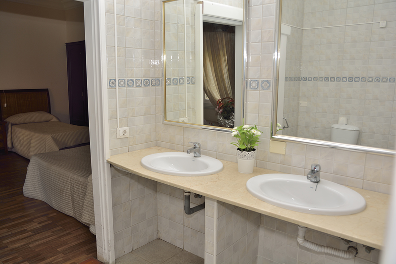 Granada Andalusí 13