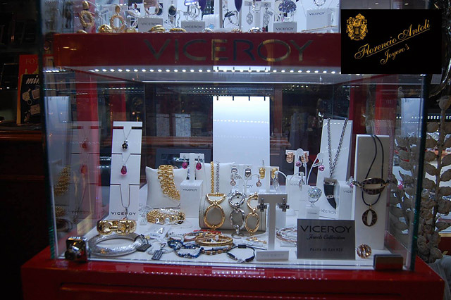 Florencio Antol&iacute; Joyeros 4