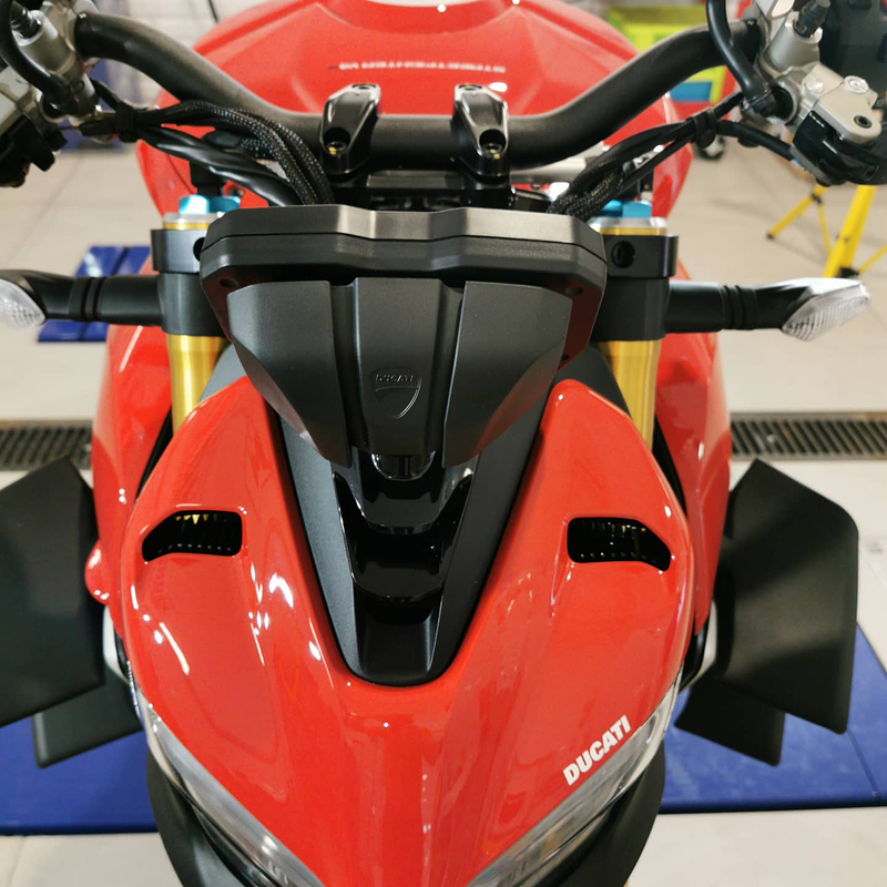 Maxi Wash Detailing Center 24