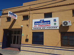 Desguace El Pinguino DESGUACES DE VEHÍCULOS Y MAQUINARIA Desguace El Pinguino DESGUACES DE VEHÍCULOS Y MAQUINARIA