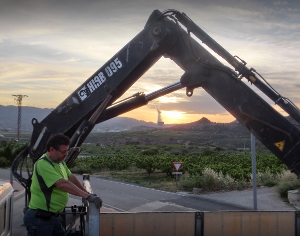 Comercial Serra MATERIALES DE CONSTRUCCION: ALMACENES