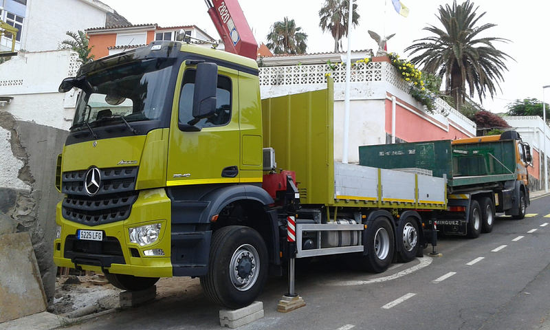 Transportes y Gr&uacute;as Sisi 31