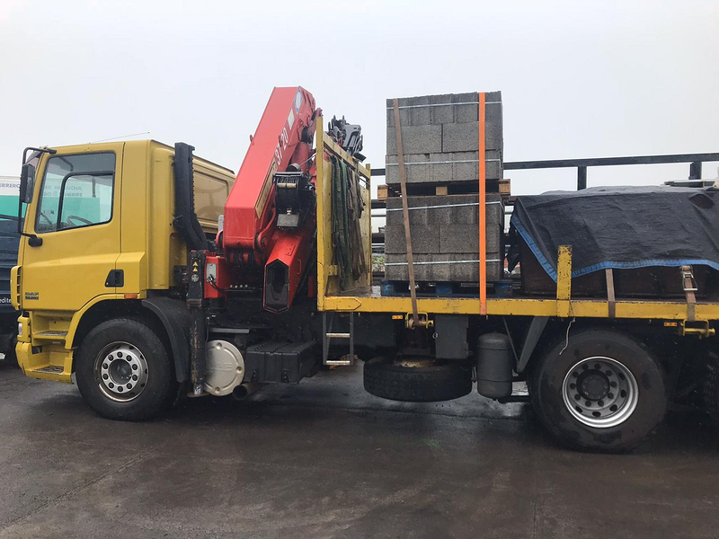 Transportes y Gr&uacute;as Sisi 3