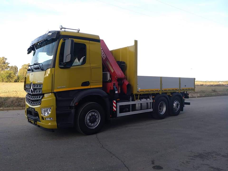 Transportes y Gr&uacute;as Sisi 10