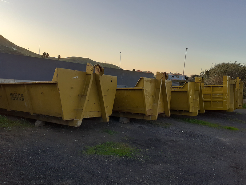 Transportes y Gr&uacute;as Sisi 39