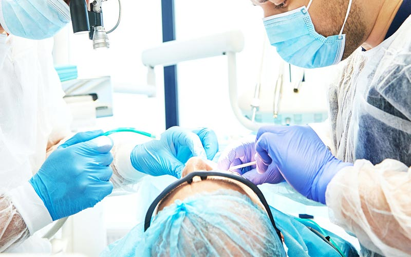 Carmen &Aacute;lvarez Posadas CLINICAS DENTALES