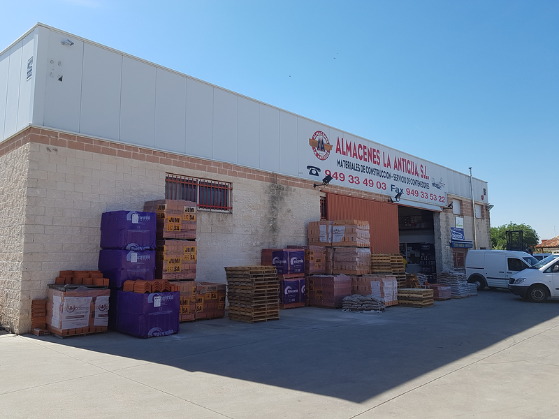 Almacenes La Antigua MATERIALES DE CONSTRUCCION: ALMACENES