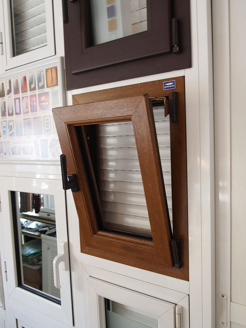 Aluminios Goya Dorado 2