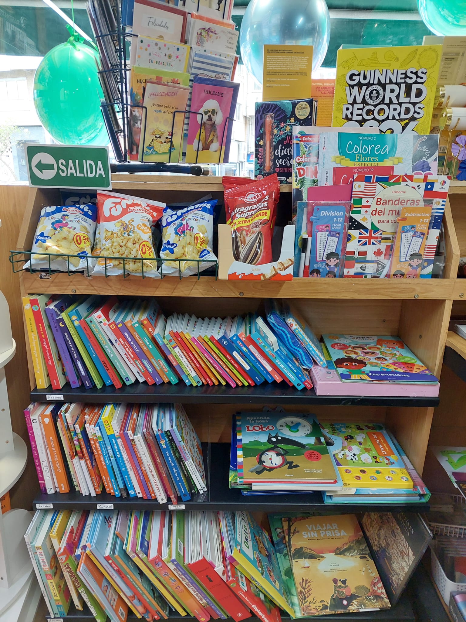 Librer&iacute;a Maiky 15