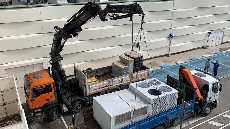 Gr&uacute;as Y Transportes Emilio Aguilar 2