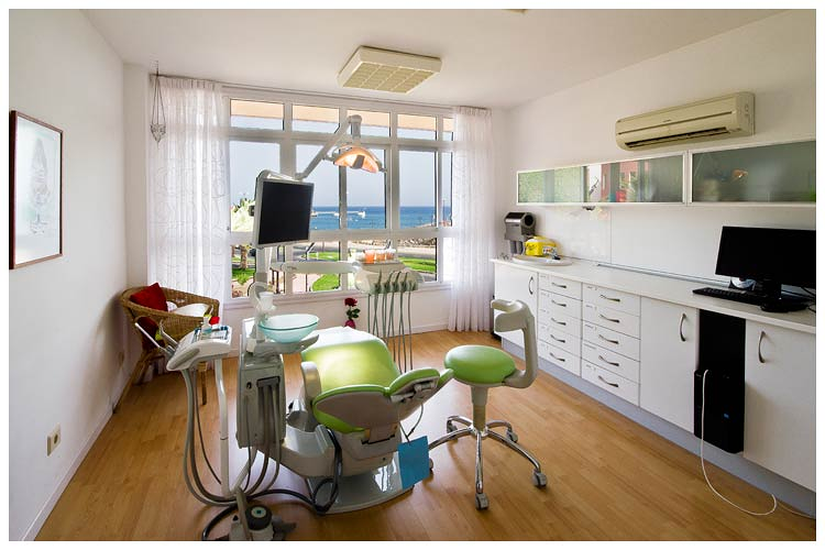 Cl&iacute;nica Dental Doctora Giorgina Guerchi 12