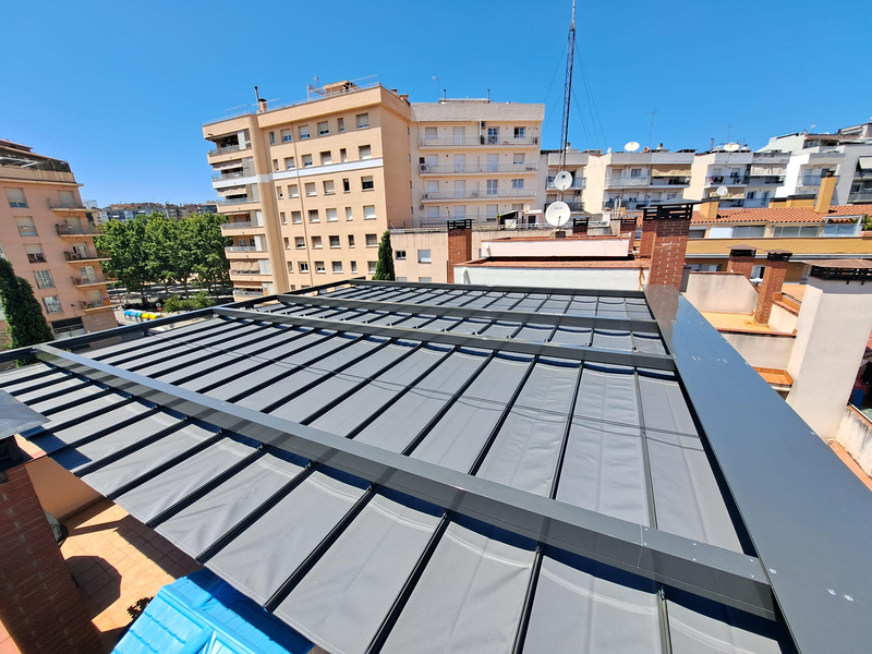 Toldos Gran V&iacute;a 16