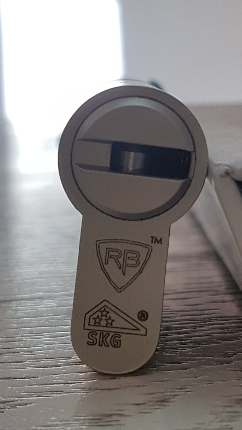 Cerraduras Paredes 6