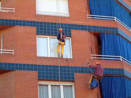 Muntatges Verticals S.L. TRABAJOS VERTICALES