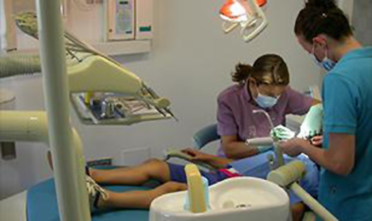 Cl&iacute;nica Dental Monterroso 15