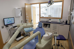 Centre Dental Francesc Macià ODONTOLOGOS Y ESTOMATOLOGOS Centre Dental Francesc Macià ODONTOLOGOS Y ESTOMATOLOGOS