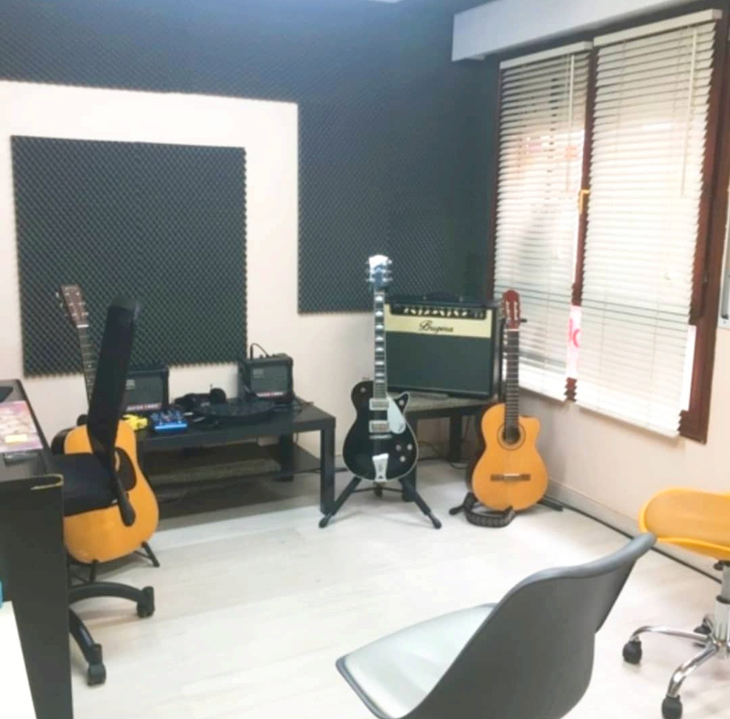 Roland Escuela de Música 5