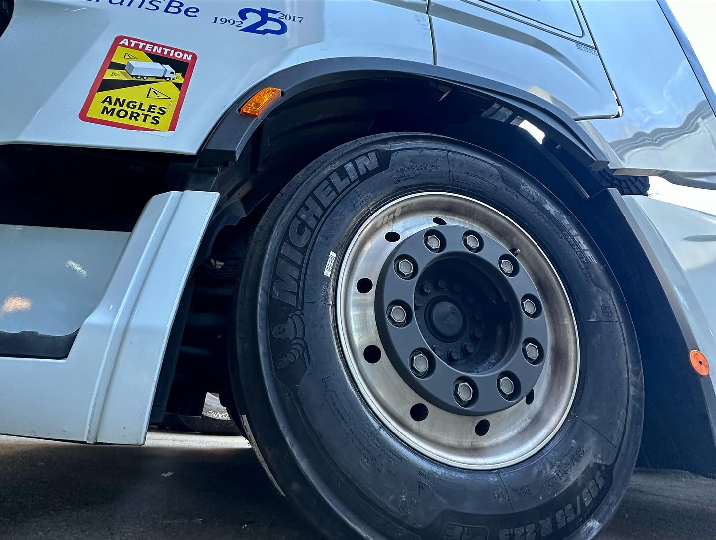 Neumaticos Magafey S.L. 9