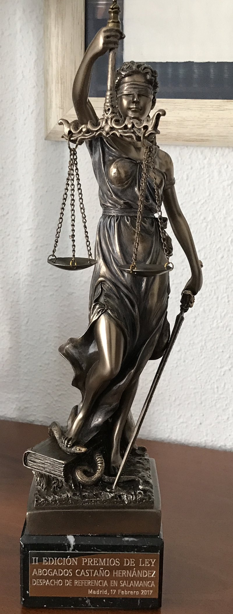 Castaño y Hernández Abogados 2