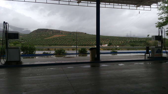 Gasolinera de Salar 6