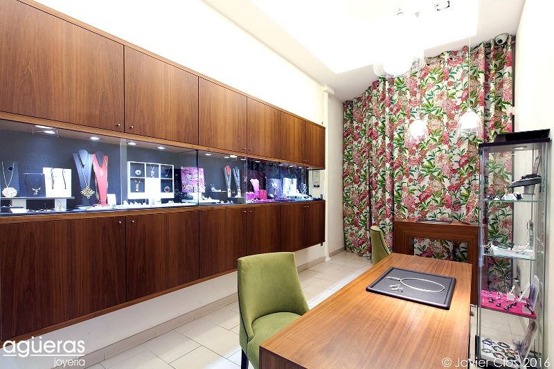 Joyer&iacute;a Ag&uuml;eras JOYERIA: ESTABLECIMIENTOS