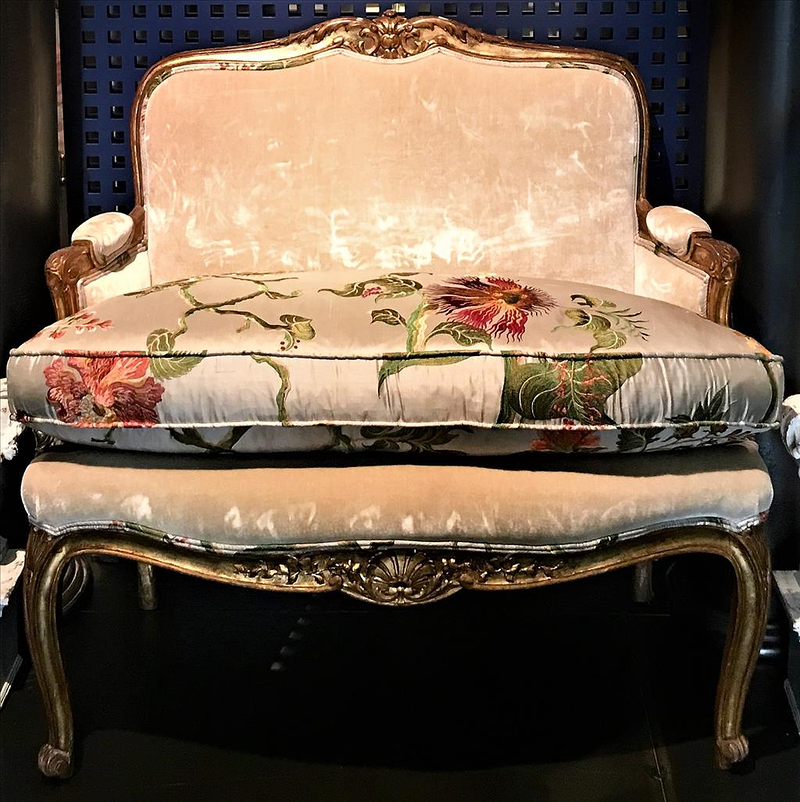 Entred&oacute;s Antig&uuml;edades 11