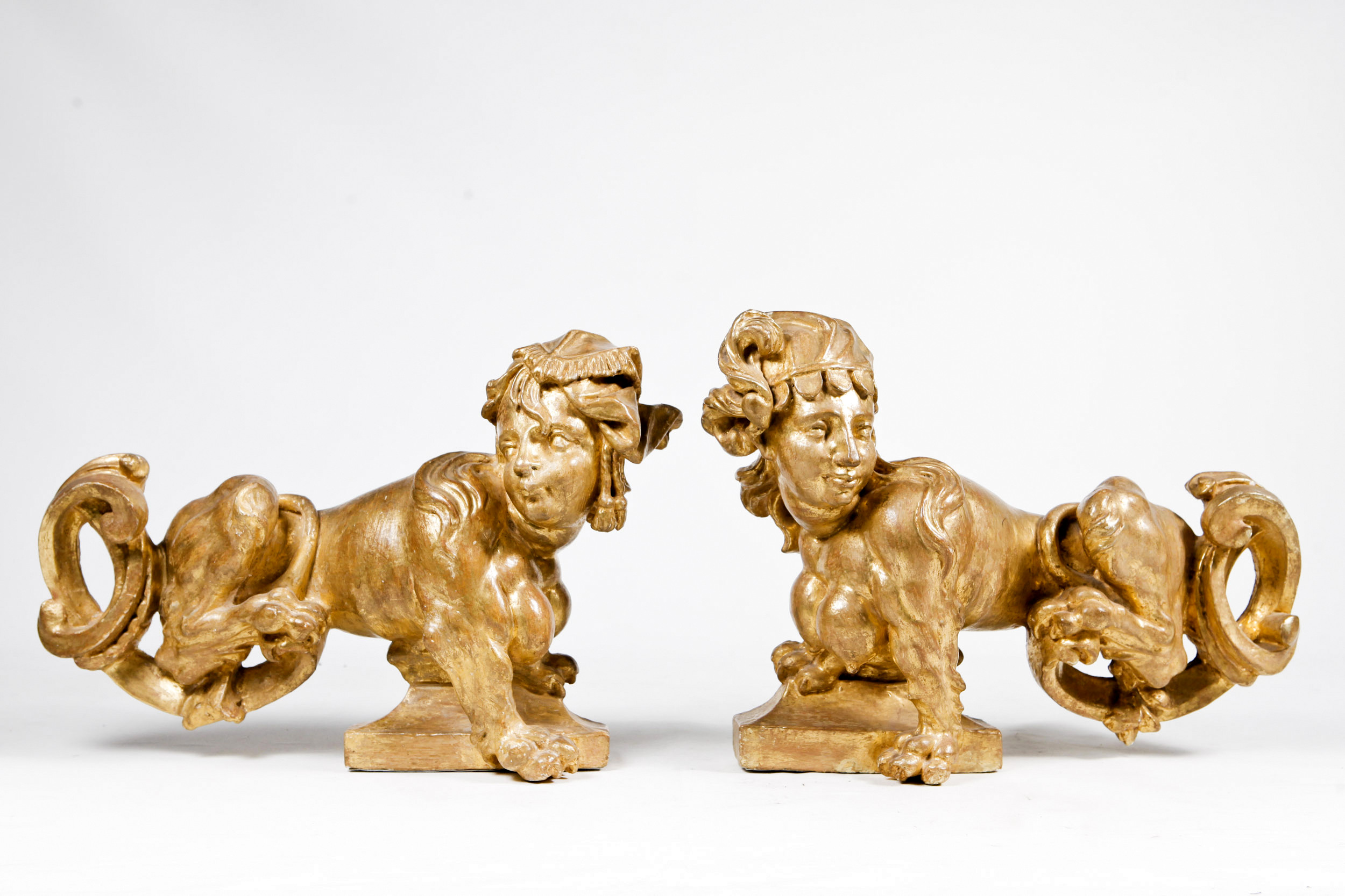 Entred&oacute;s Antig&uuml;edades 14