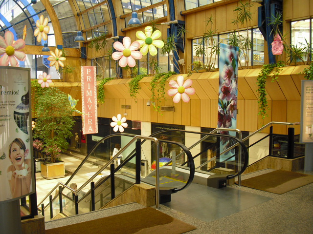 Centro Comercial Camelias CENTROS COMERCIALES