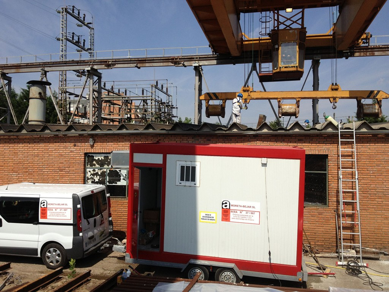 Excavaciones Moreta Bejar S.L. DESAMIANTADO DE EDIFICIOS Y MATERIALES: SERVICIOS