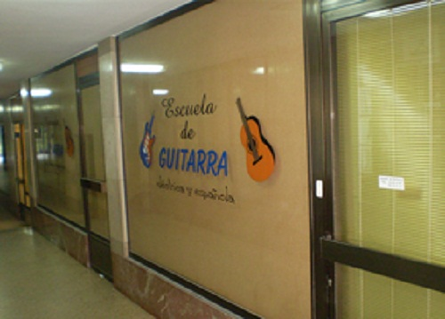 Escuela de Guitarra ACADEMIAS DE MUSICA Y CANTO