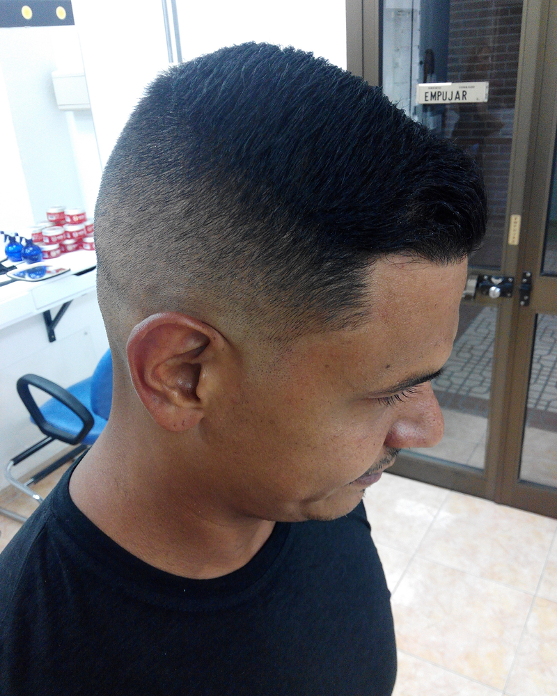 Isidro Peluqueros 11