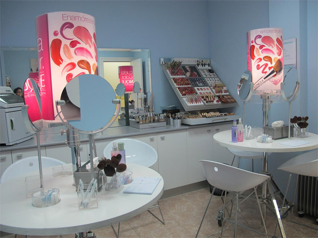 Perfumeria y Estética Aquabel 2