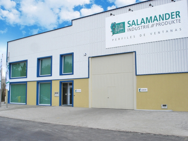 Salamander PVC ARTICULOS: FABRICANTES Y MAYORISTAS